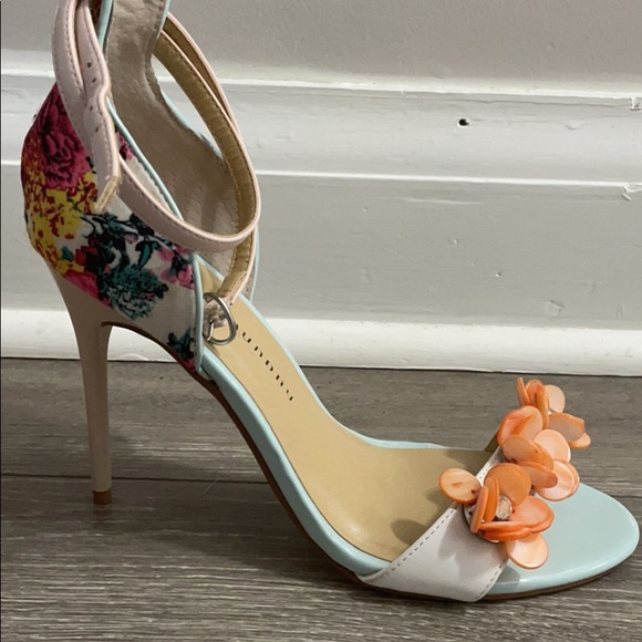 Chinese Laundry Lullaby Flower Beaded Heels - Picture 2 of 2